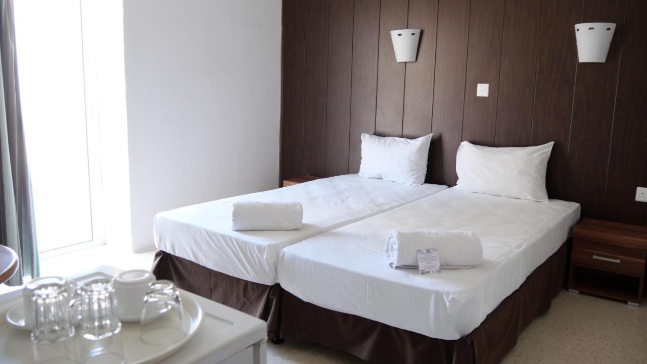 Sunstone Boutique Guest House Buġibba Dış mekan fotoğraf