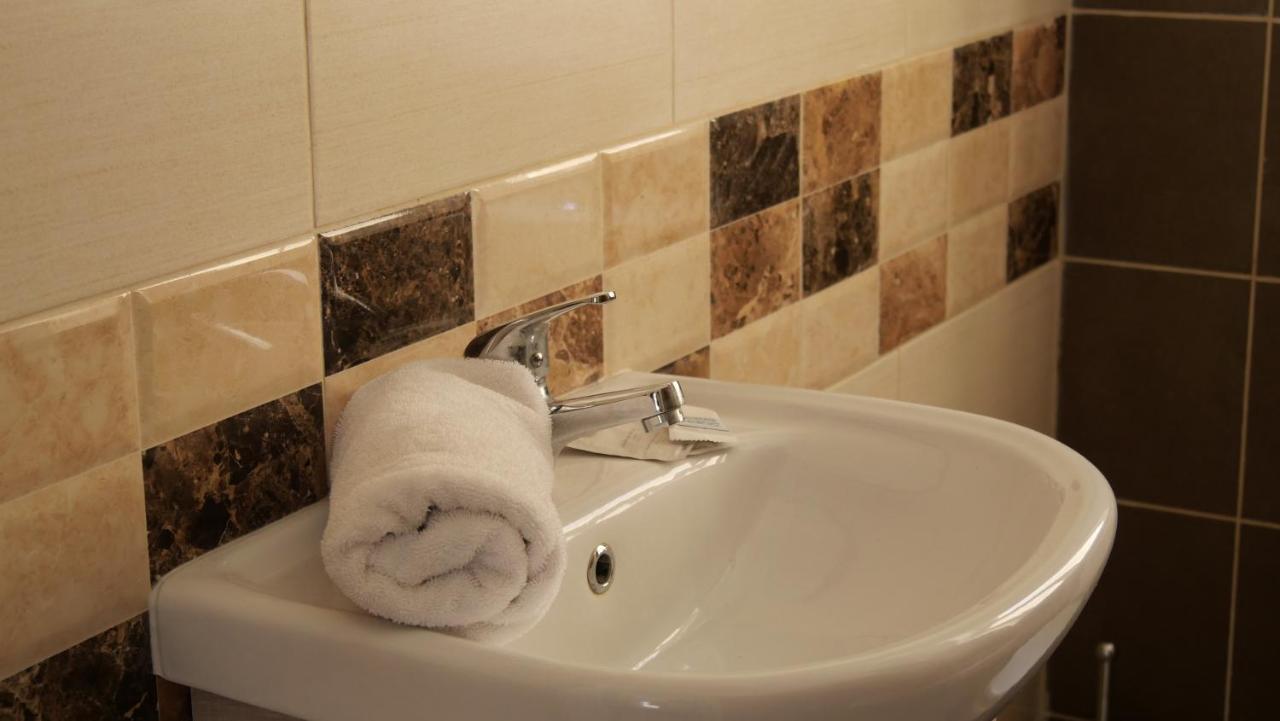 Sunstone Boutique Guest House Buġibba Dış mekan fotoğraf