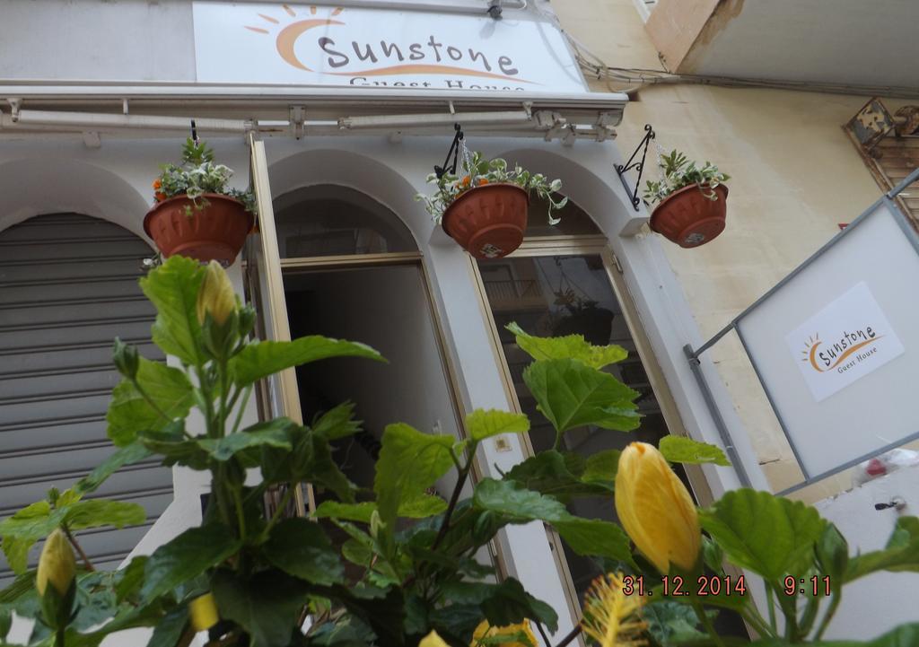Sunstone Boutique Guest House Buġibba Dış mekan fotoğraf