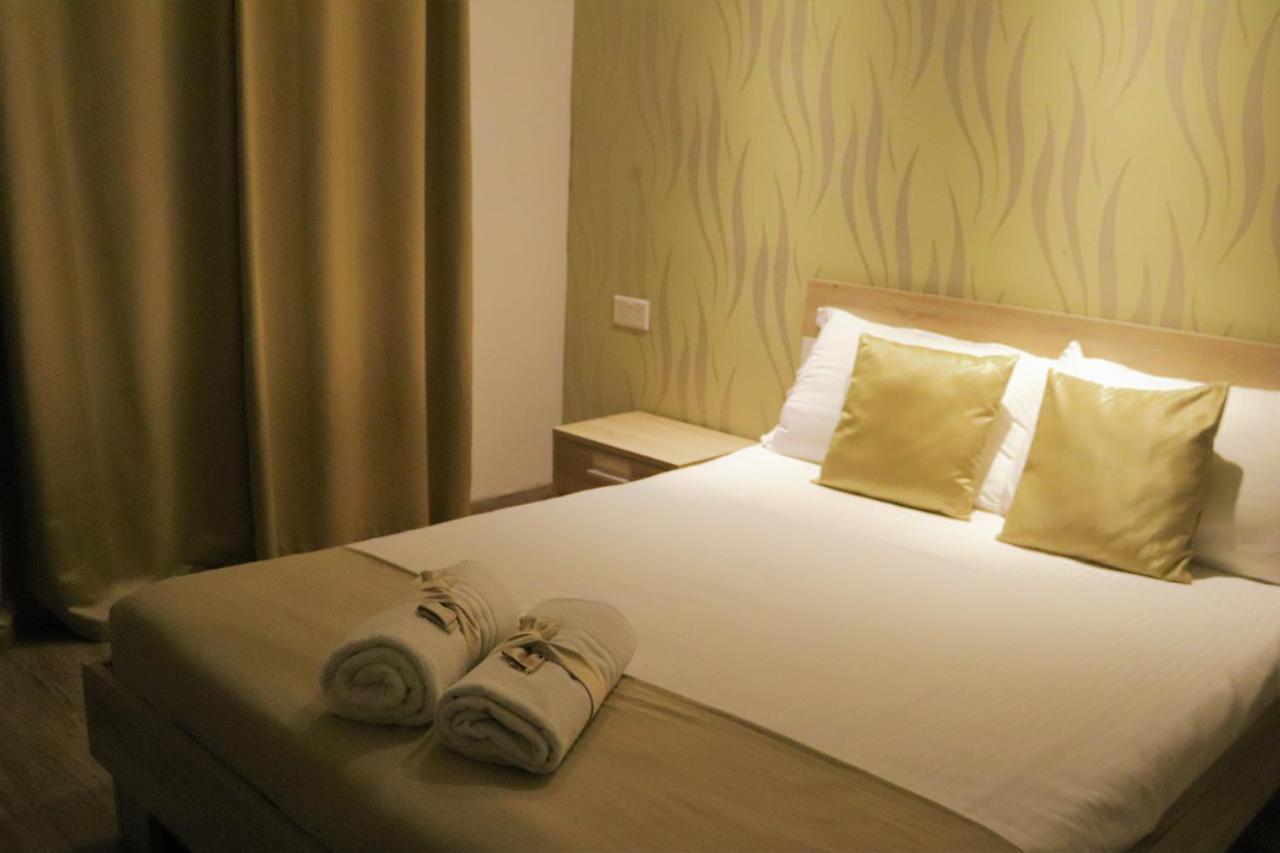 Sunstone Boutique Guest House Buġibba Dış mekan fotoğraf