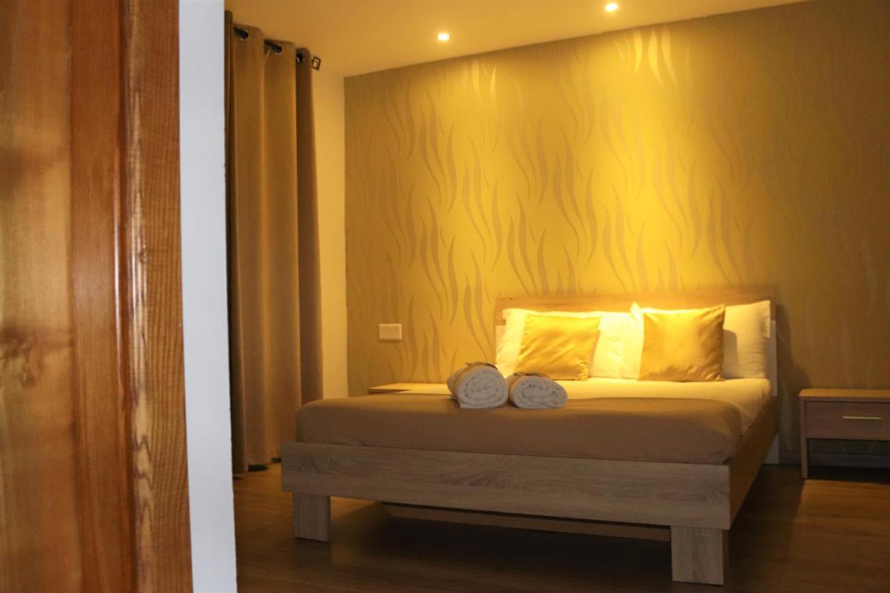 Sunstone Boutique Guest House Buġibba Dış mekan fotoğraf