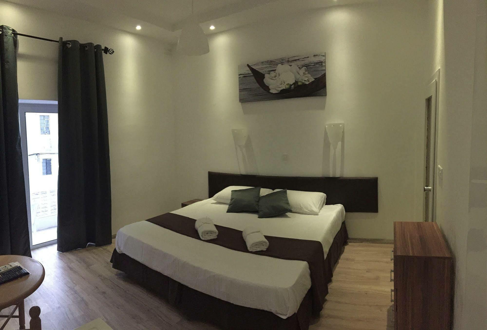 Sunstone Boutique Guest House Buġibba Dış mekan fotoğraf