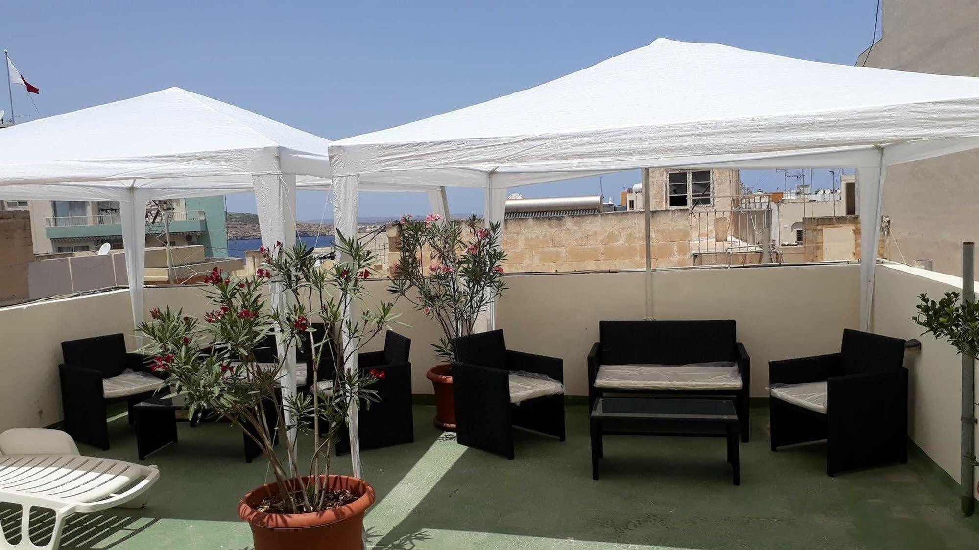 Sunstone Boutique Guest House Buġibba Dış mekan fotoğraf