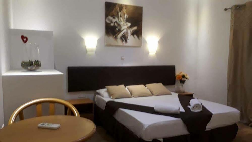 Sunstone Boutique Guest House Buġibba Dış mekan fotoğraf