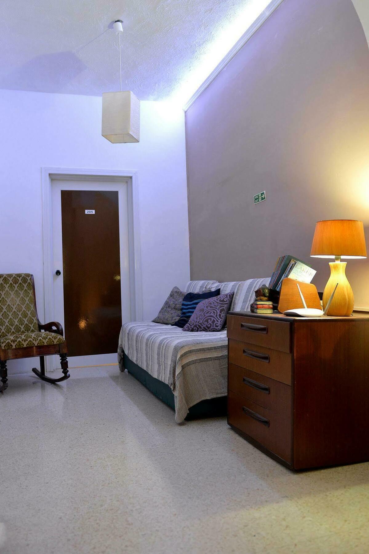 Sunstone Boutique Guest House Buġibba Dış mekan fotoğraf