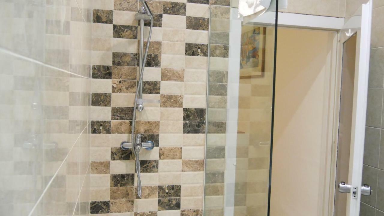 Sunstone Boutique Guest House Buġibba Dış mekan fotoğraf